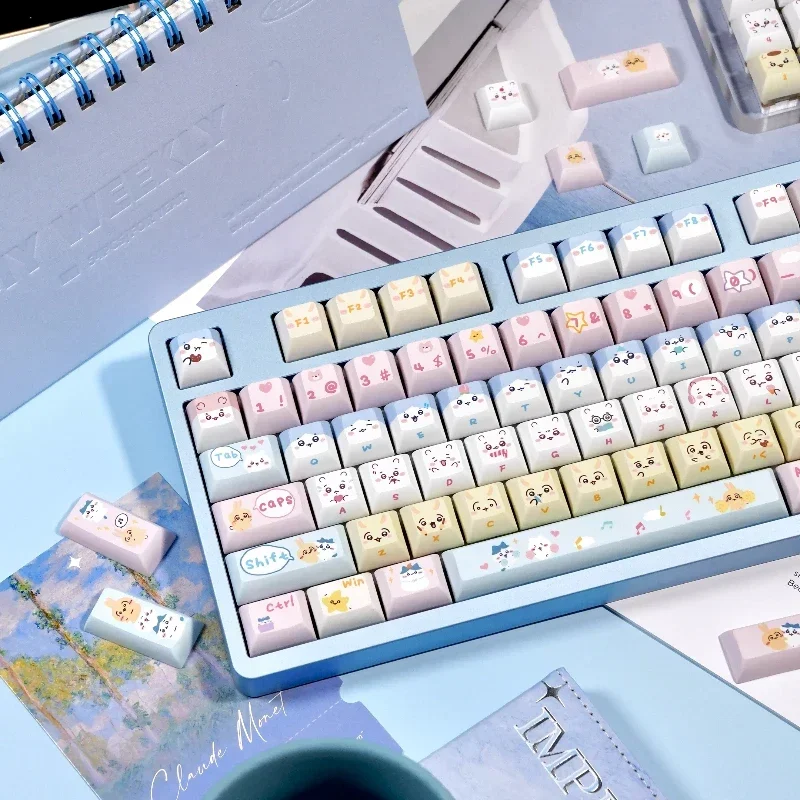 Kawaii Theme Keycaps Custom PBT Kca Profile Cute Keycap Cartoon Anime Dye Sublimation Point Key Cap for Gaming Keyboard Design