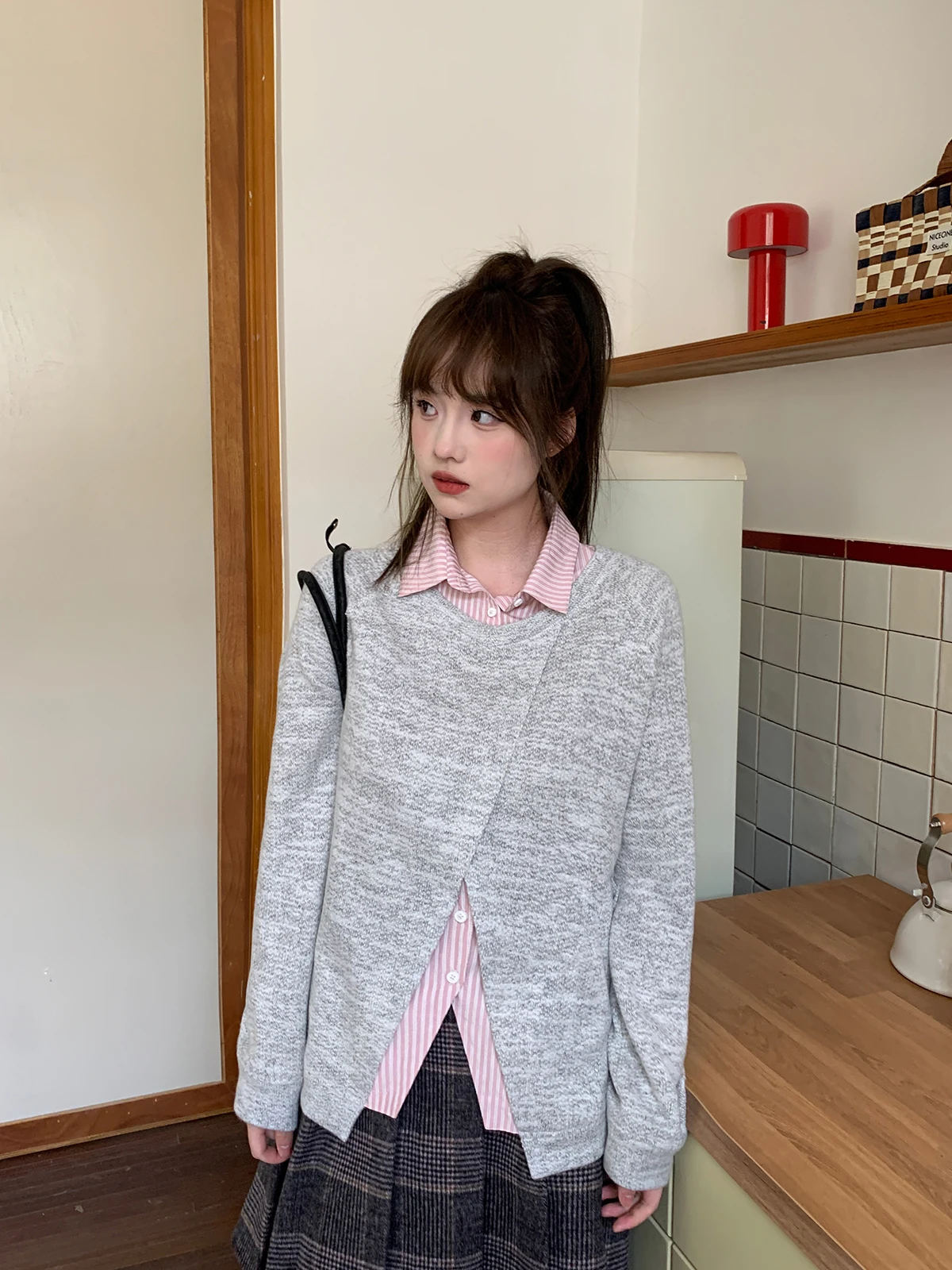 Large Size ey Pink College Sle Long Sve T-irt Fake Two-Piece Autumn Winter Commute plus Size Women's Faion Top