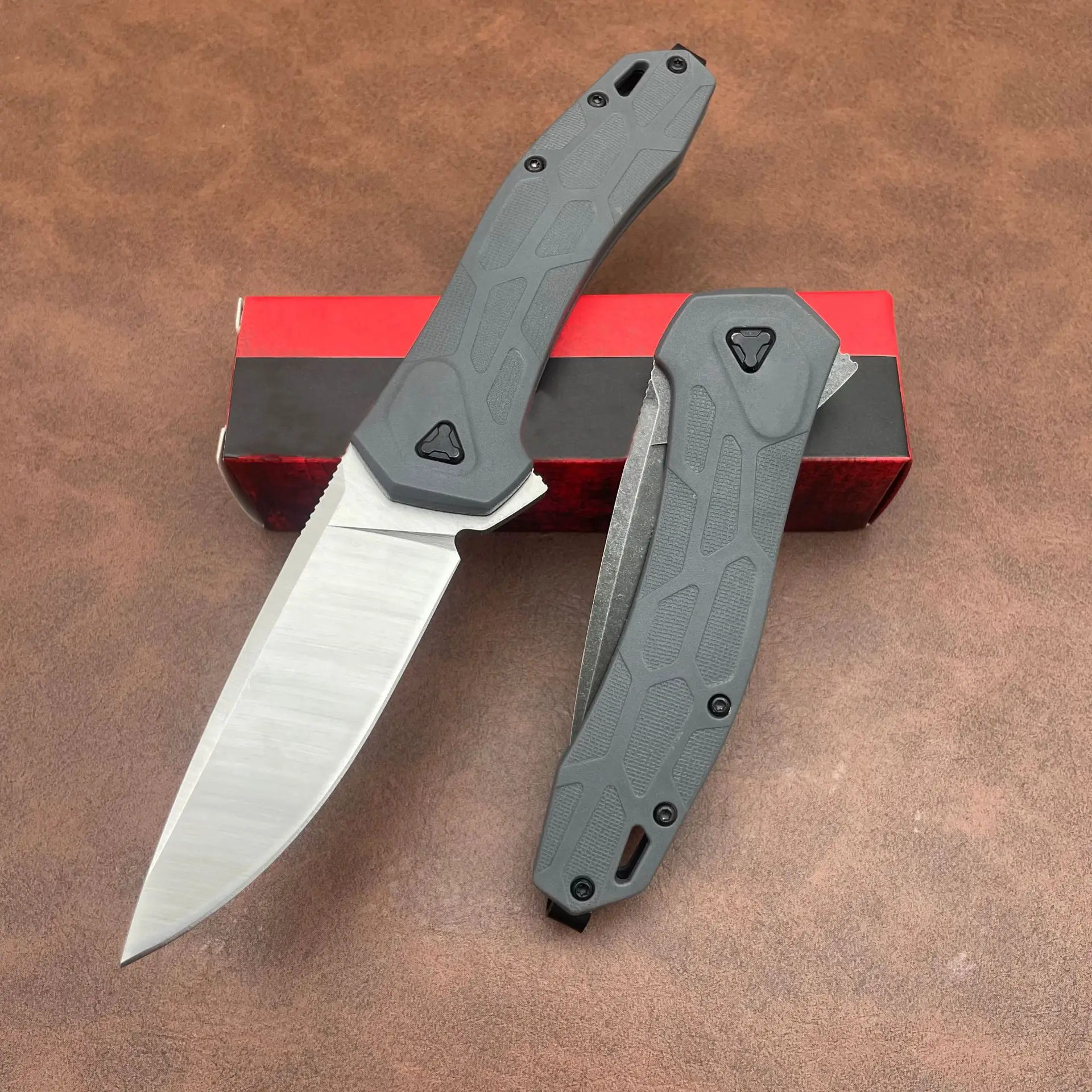2Models 2042 Folding Knife 3.15