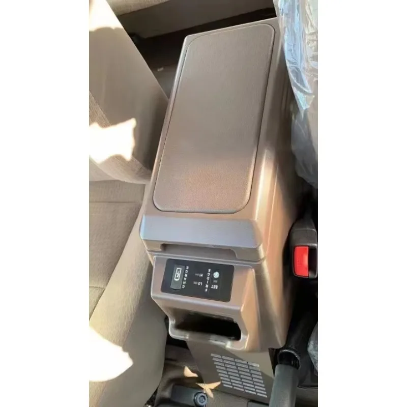 Center Console Fridge Armrest Box With Cooler & Charger For Toyota Land Cruiser 70 76 77 79 Series Interior Accessories view 3