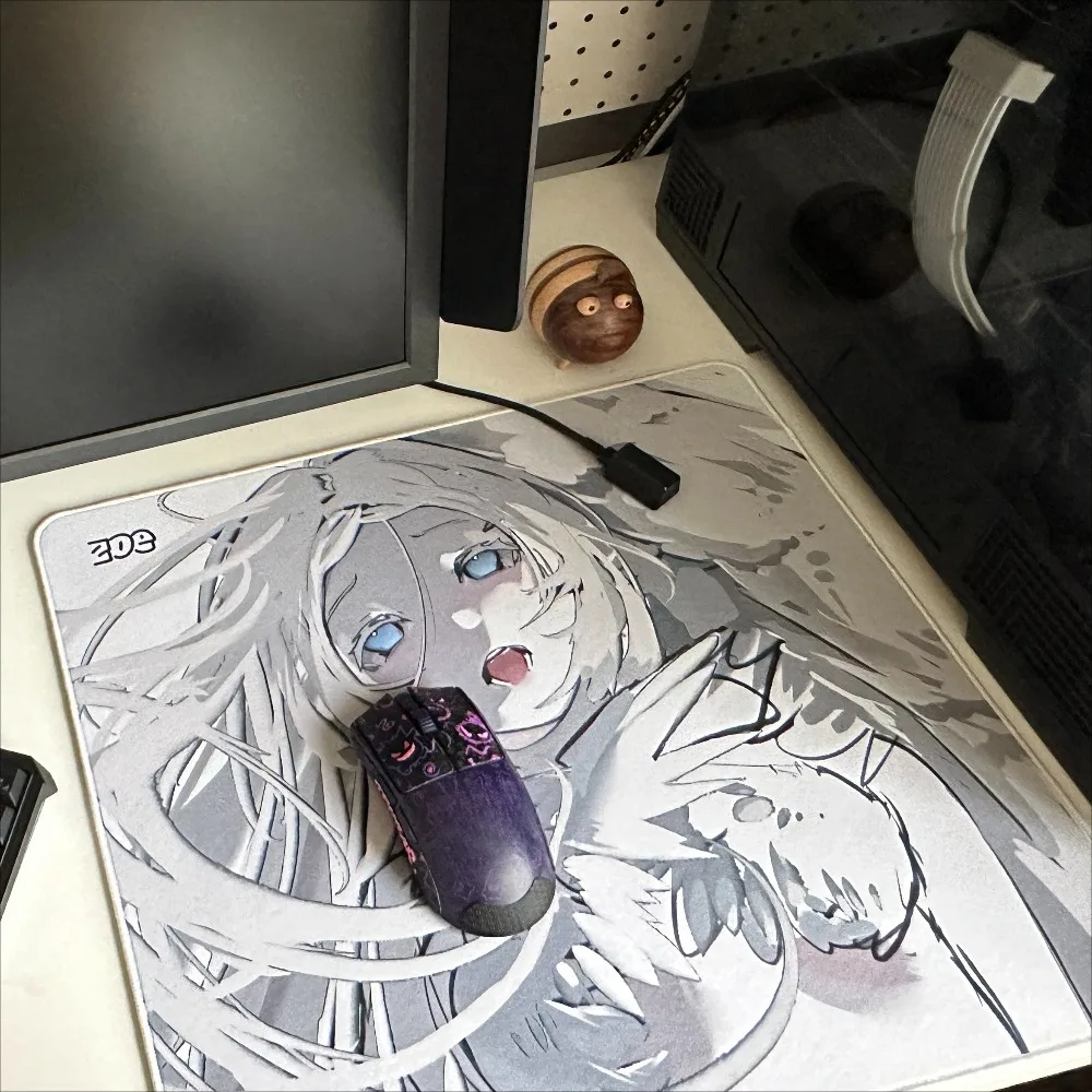 

Zoepad Angel v2 Mouse Pad Quick Start Smooth Balanced Surface Mid Bottom Glue Anime Theme E-sports Mousepad Gaming Accessories