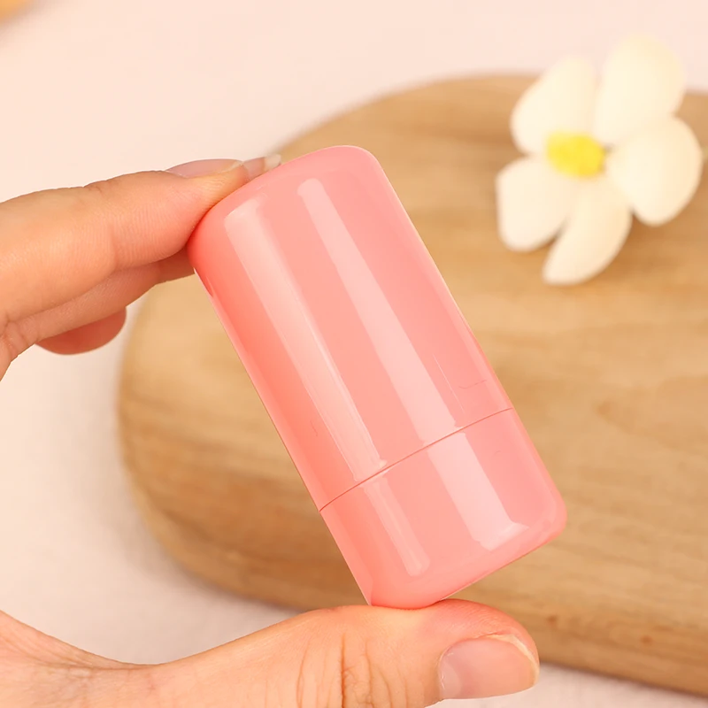 1PC 4g Refillable Lipstick Tube Lip Balm Container Rouge Tube Grooming Stick Cosmetic Container Lotion Container Travel Bottle