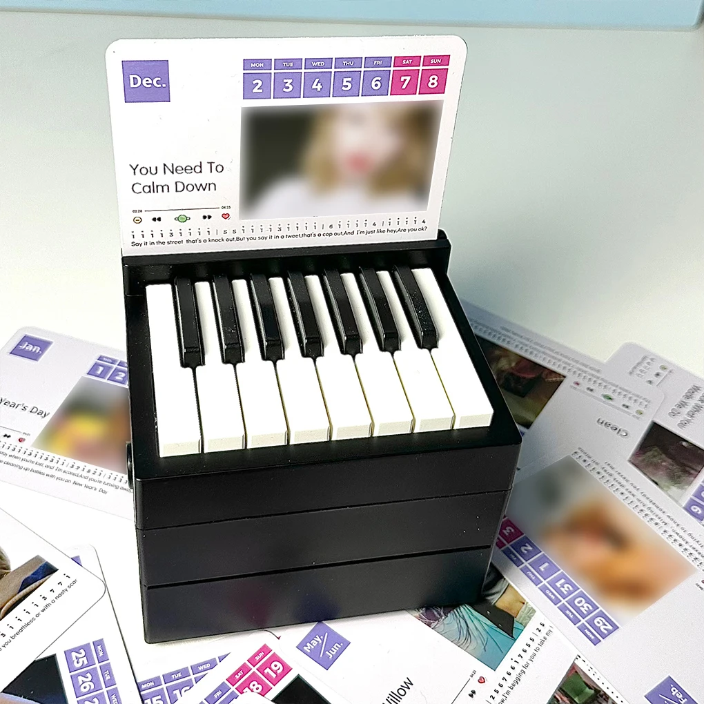 Taylor Piano Calendar 2025 Music Sheets Toy Desktop Peripheral Ornaments DIY Piano Desk Calendar Mini Piano Calendar Fans Gifts