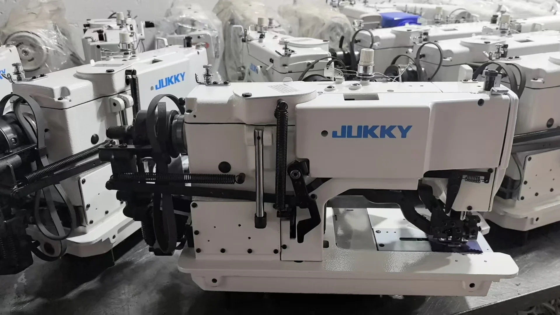 JUKKY 781D High Speed Lockstitch Straight Button Holing Industrial Sewing Machines  Automatic Buttonhole Machine Coudre