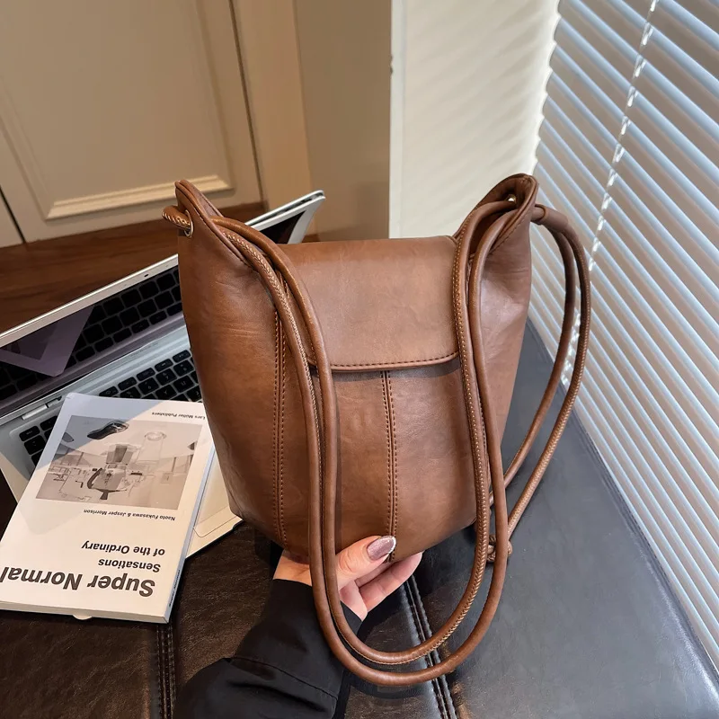 

2025 New Niche Vintage Tote Bag for Women Genuine Leather Large Capacity Multi-way Shoulder Crossbody Purse, Retro Chic Work Bag