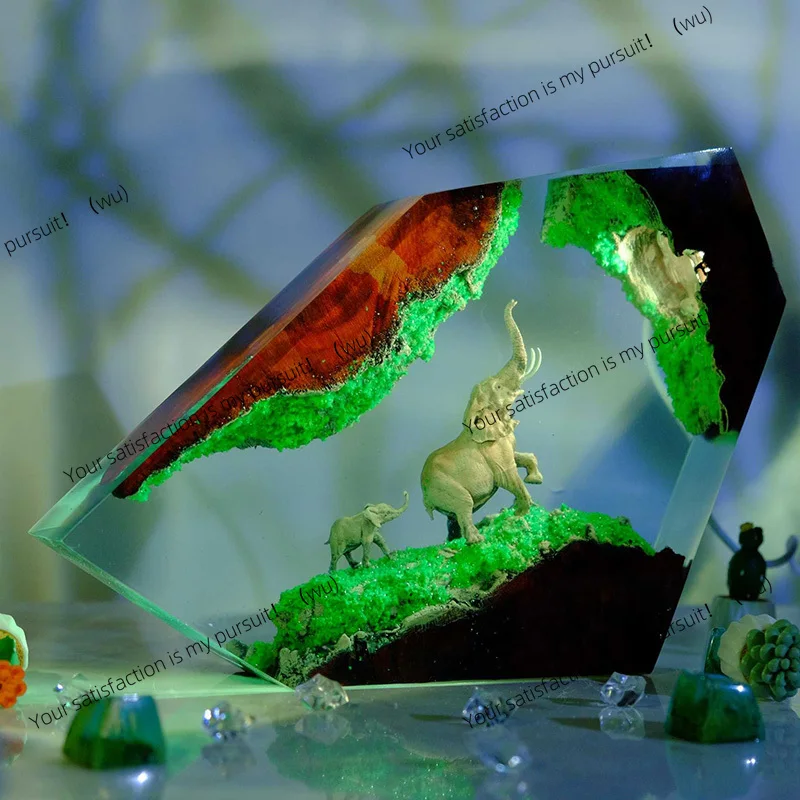 Resin forest animal modeling desk lamp, creative art decoration lamp, night light with USB charging function