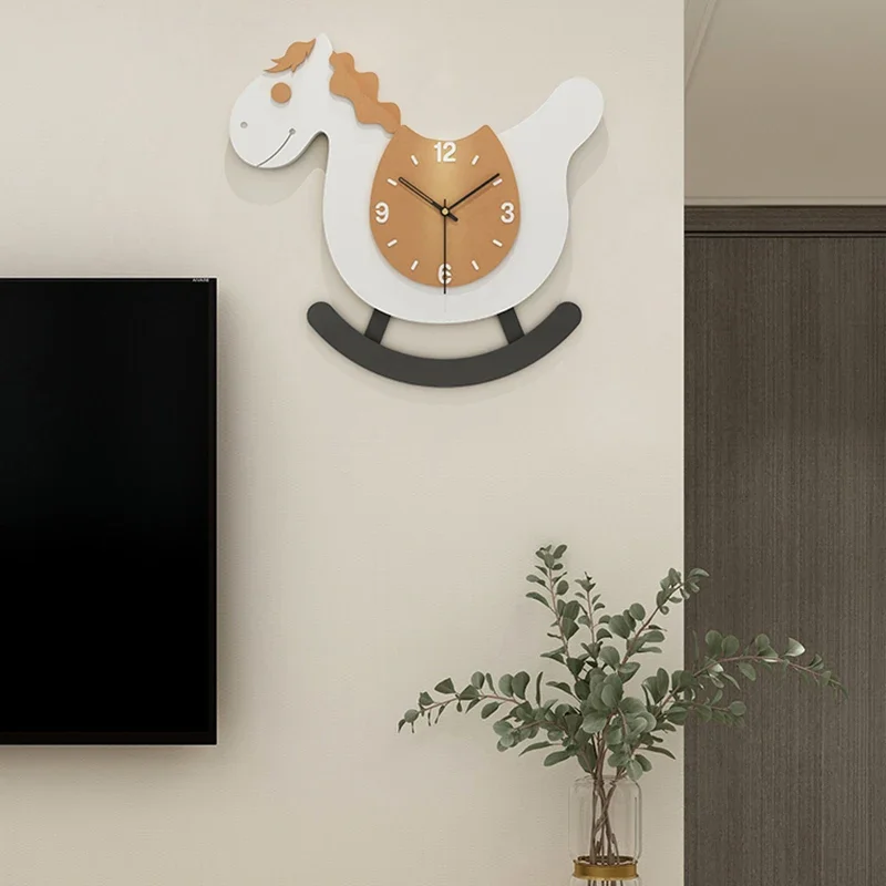 Xenomorph Design Wall Clock Nordic Silent Creative Minimalist Wall Watch Simple Restaurant Horloge Murale Living Room Decoration