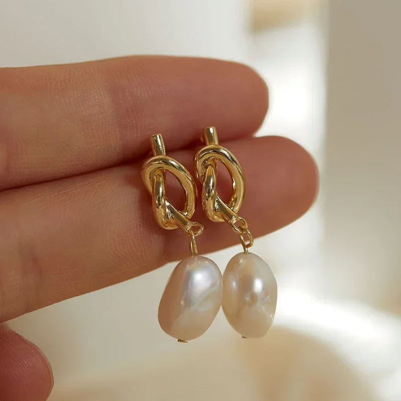 Korea Simple Personality Irregular Geometric Clip Earrings Fashion Temperament Nature Pearl Jewelry Girl Women's Accessories