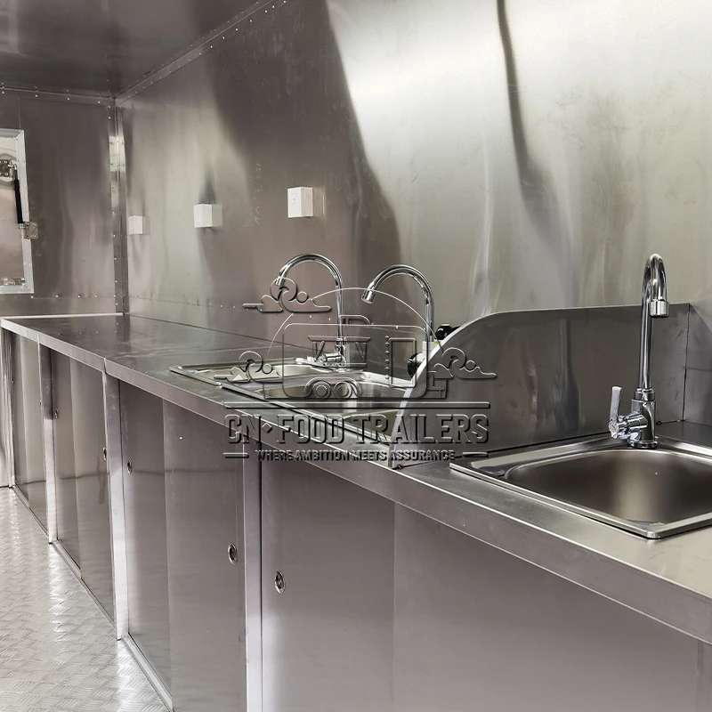 Trailer de Comida CN Van de Fast Food Personalizada para Vendedores de Camping Totalmente Equipado com Churrasqueira, Máquina de Sorvete e Serviço de Café