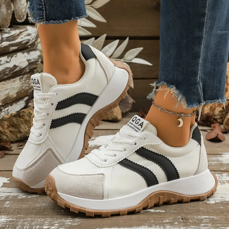 جولة تو إسفين نمط أنيق الدانتيل يصل حذاء كاجوال المرأة ربيع الخريف سميكة سوليد المضادة للانزلاق أحذية رياضية نسائية مريحة