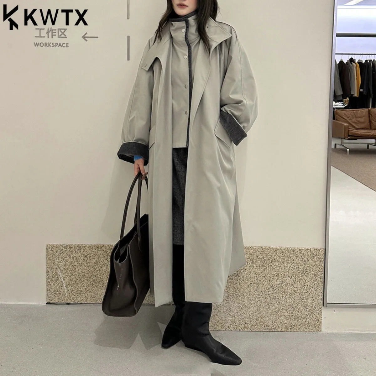 

KWTX женский новый длинный вельветовый плащ 2025 года, осень-зима, цветной воротник-стойка с поясом, утолщенный винтажный элегантный повседневный плащ