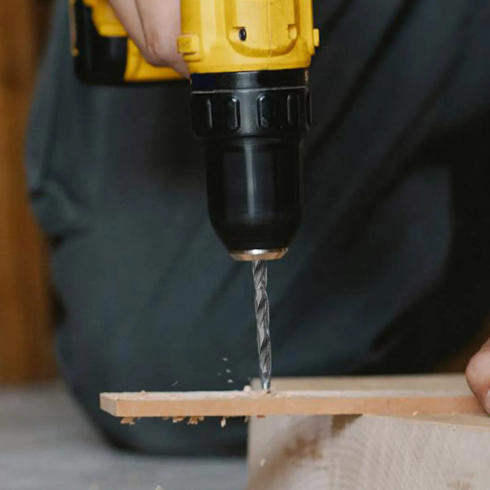 conjunto-de-brocas-para-madeira-e-escareamento-material-em-aco-carbono-resistente-ao-desgaste-design-exclusivo-economiza-tempo