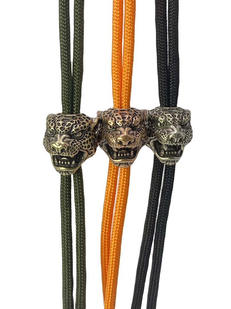

2Pcs Leopard Head Pendant Key Chain EDC Brass Knife Beads DIY Woven Paracord Lanyard Pendants Outdoor Tool Hangings Accessories