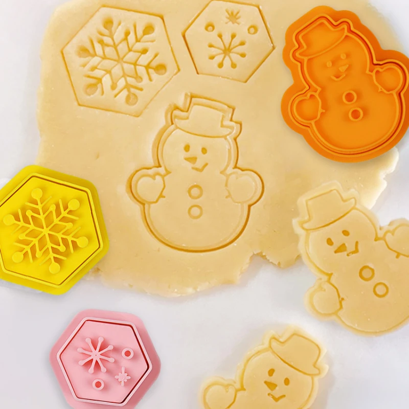 Cartoon Christmas Snowman Santa Claus Elk Cookie Cutters Biscuit Molds Fondant Press Stamp Embosser Xmas Cake Decoration Tools