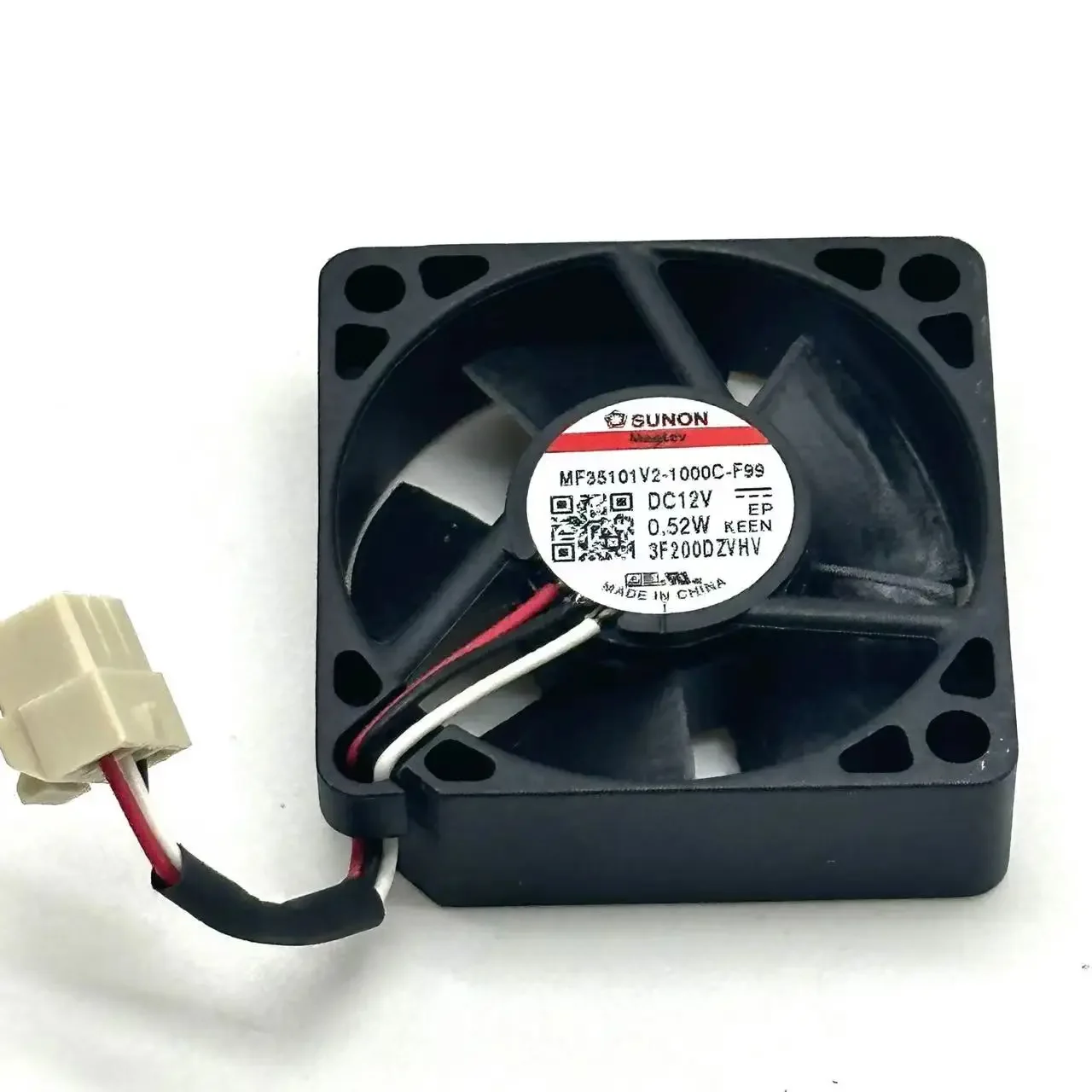 

SUNON MF35101V2-1000C-F99 DC 12V 0.52W 35x35x10mnm 3-Wire Server Cooling Fan