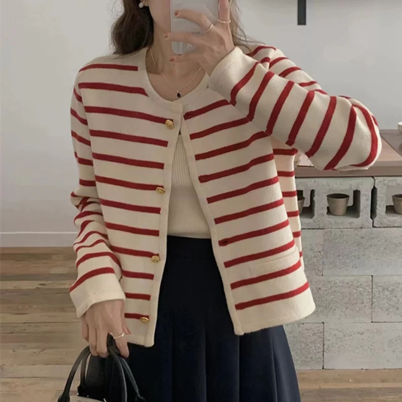 

Striped Cardigan with Gold Buttons Long Sleeve Round Neck Button-up Sweater Jacket Women Fall Winter Ladies French Chic Outfit