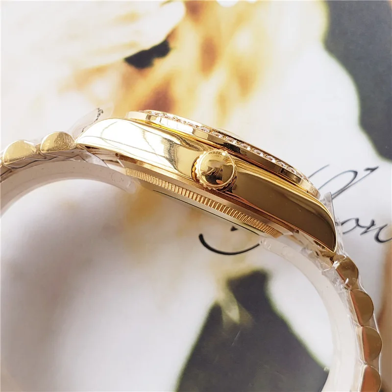 ساعة رجالي فاخرة مطلية بالذهب بإطار ماسي كامل وحركة ميكانيكية أوتوماتيكية متعددة الوظائف ساعة يد فولاذية بالكامل