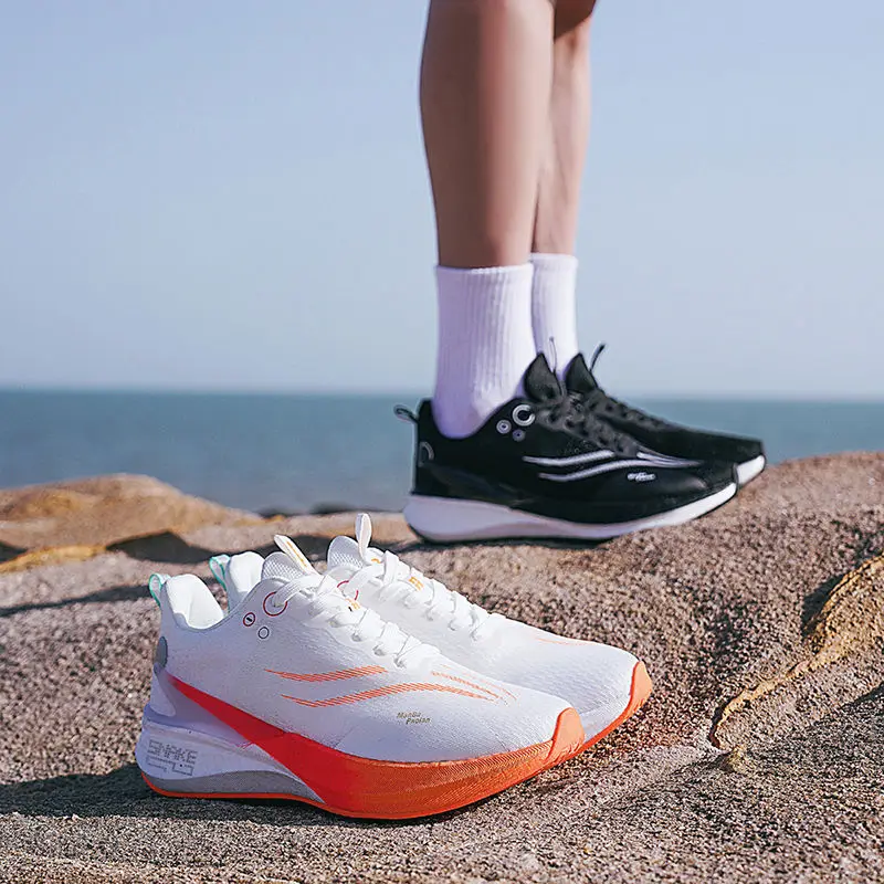 

2025 Summer High Quality Sports Running Shoes for Couples, Breathable and Comfortable Styles.