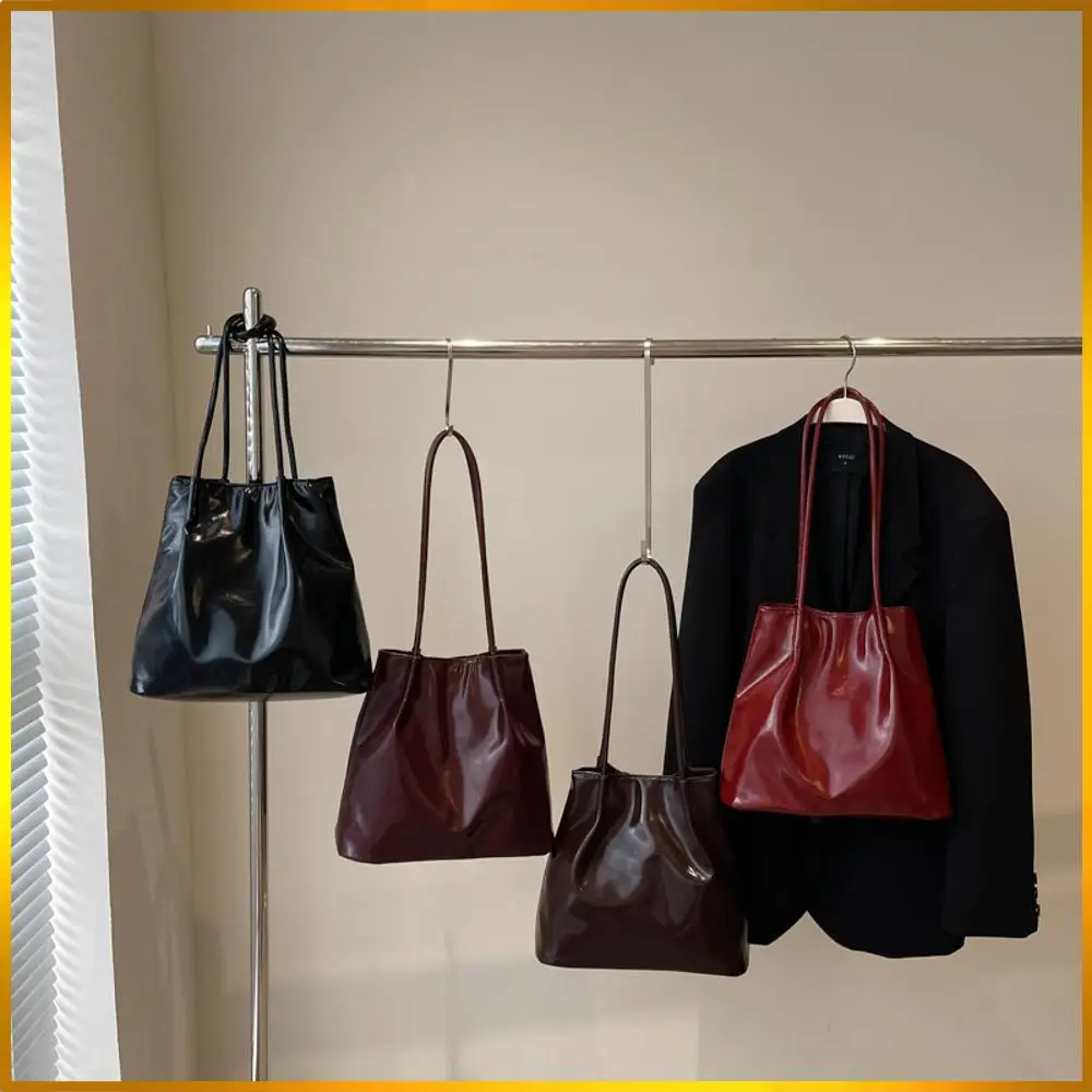 

Women PU Fashion Shoulder Bag Large Capacity Trendy Tote Handbag Solid Color Simple Tote Bag Soft Commuting Bag