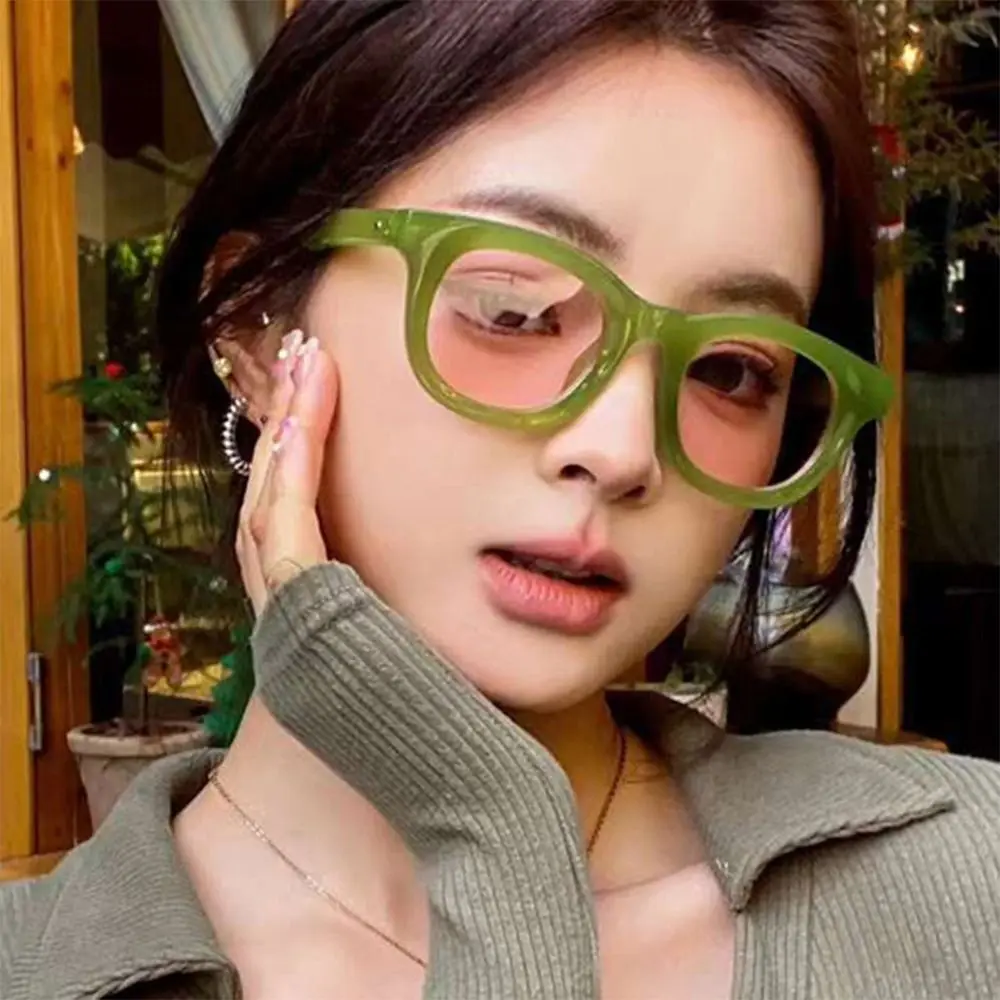 Retro Popular Square Sunglasses UV400 Colorful Jelly Green Sun Glasses Punk Shades for Women & Men