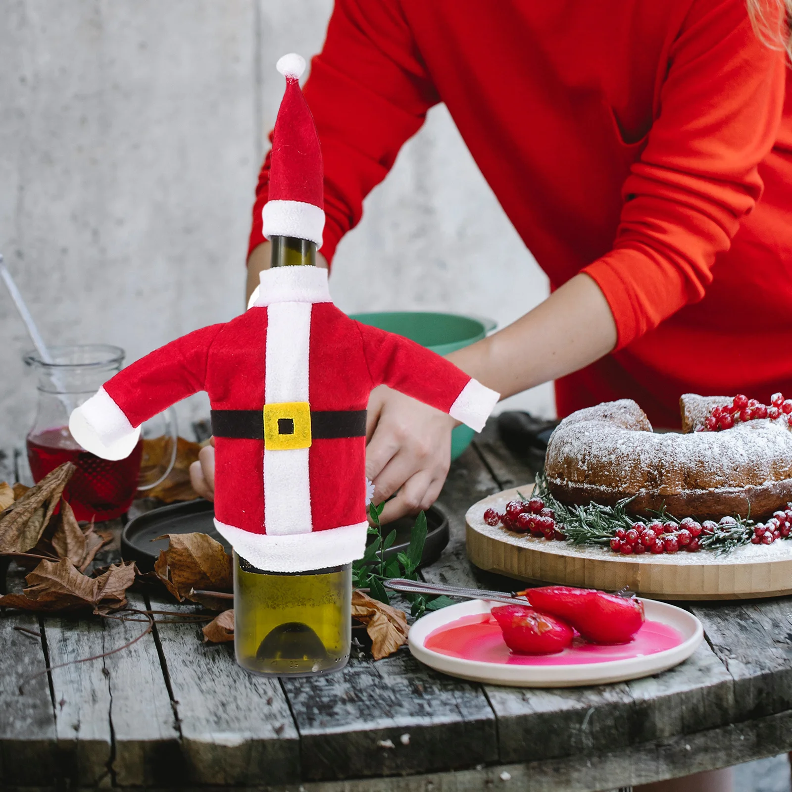 

2pcs Santa Claus Wine Covers Red Christmas Party Bottle Hats Decorative Wine Hat Decors Xmas Table Bottle Adorns Beverage Covers