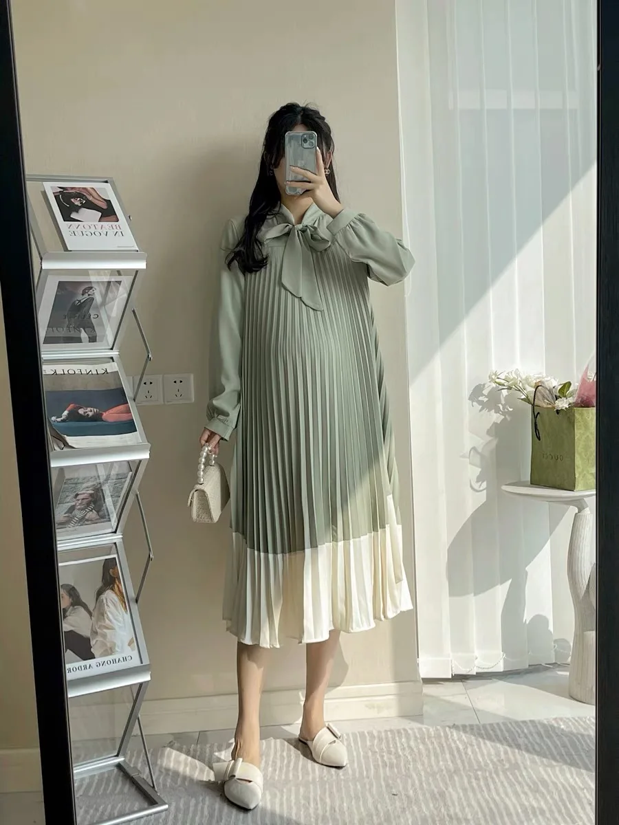 New Maternity Temperament Spring Long Sleeve Pleated Dress Block Color Patchwork Bow Collar Pregnant Woman Chiffon Dress Loose