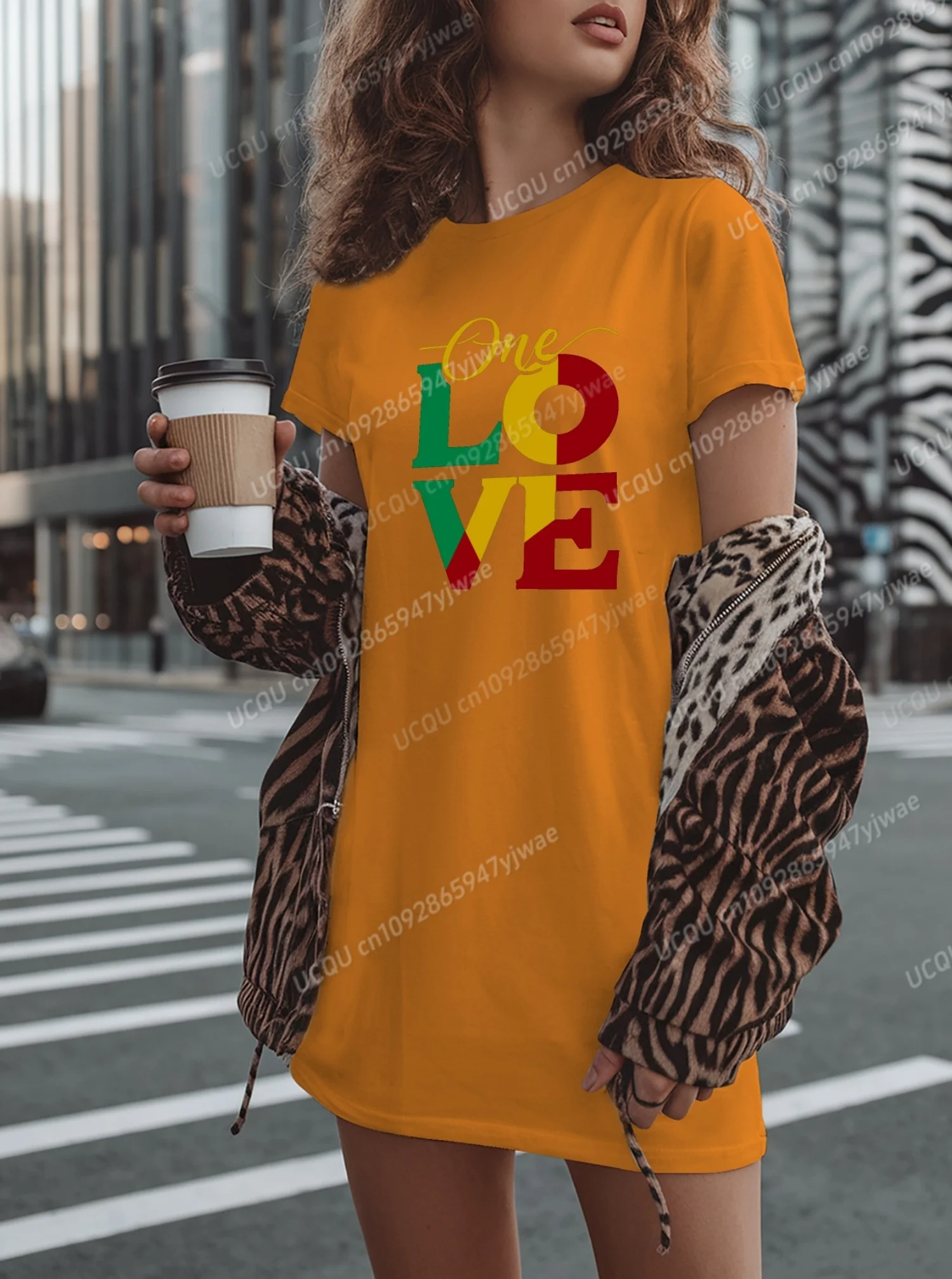 2025 Estate Poliestere Donna T-shirt Abito Allentato Casual ONE LOVE Stampato O-Collo Lady Manica corta Pullover Abiti Abbigliamento donna