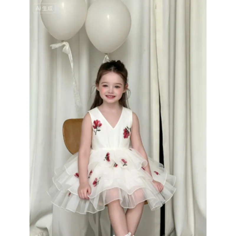 Summer New Girls Princess Dress White Floral Suspender Cake Stylish Refreshing Fashionable Suspender Fluffy Dress