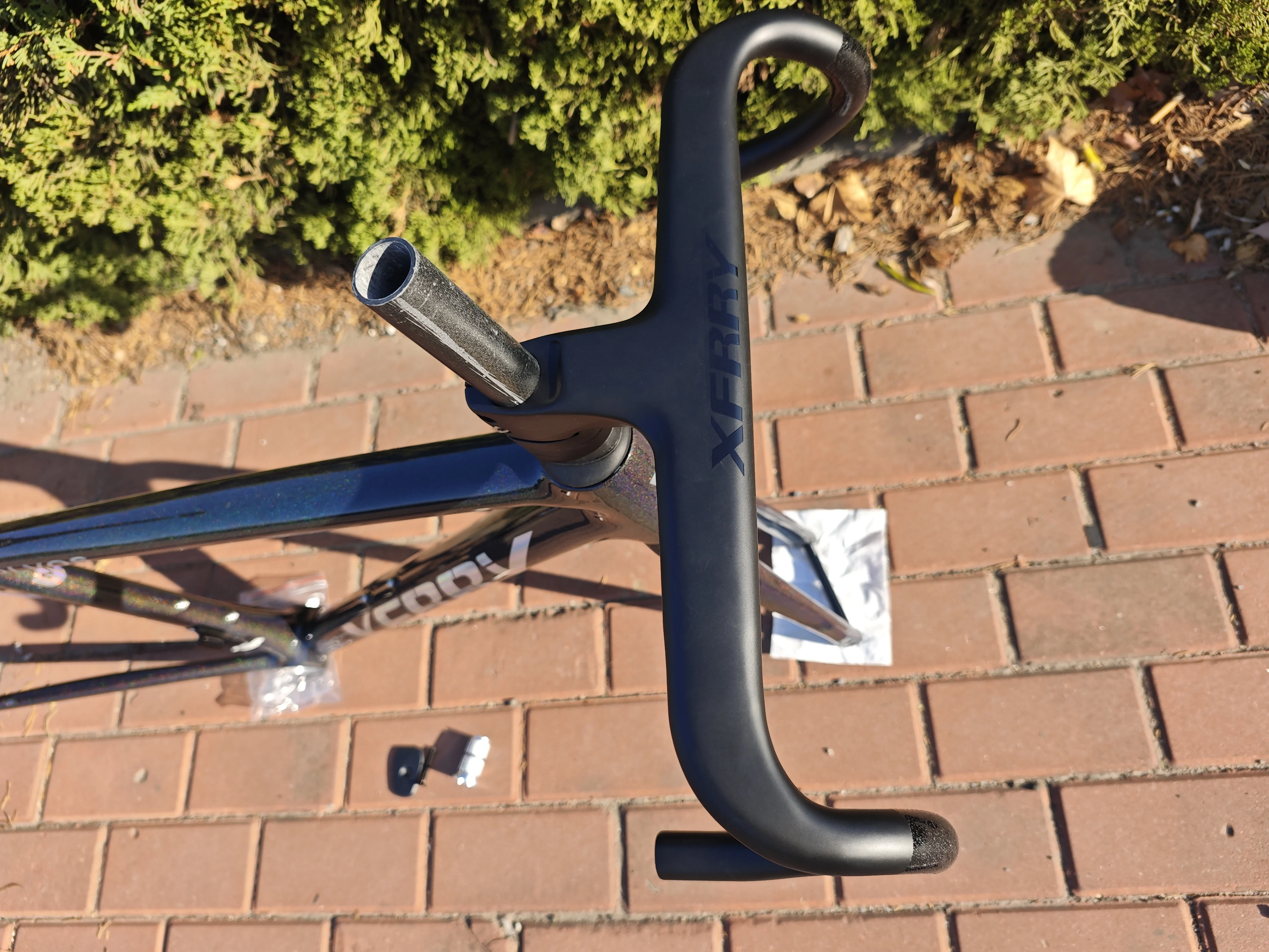 XFRRY 2025 جديد الطريق دراجة الكربون الإطار شقة جبل القرص نظيفة التوجيه الخيوط BB 700C مكبح قرصي الطريق دراجة إطارات الكربون