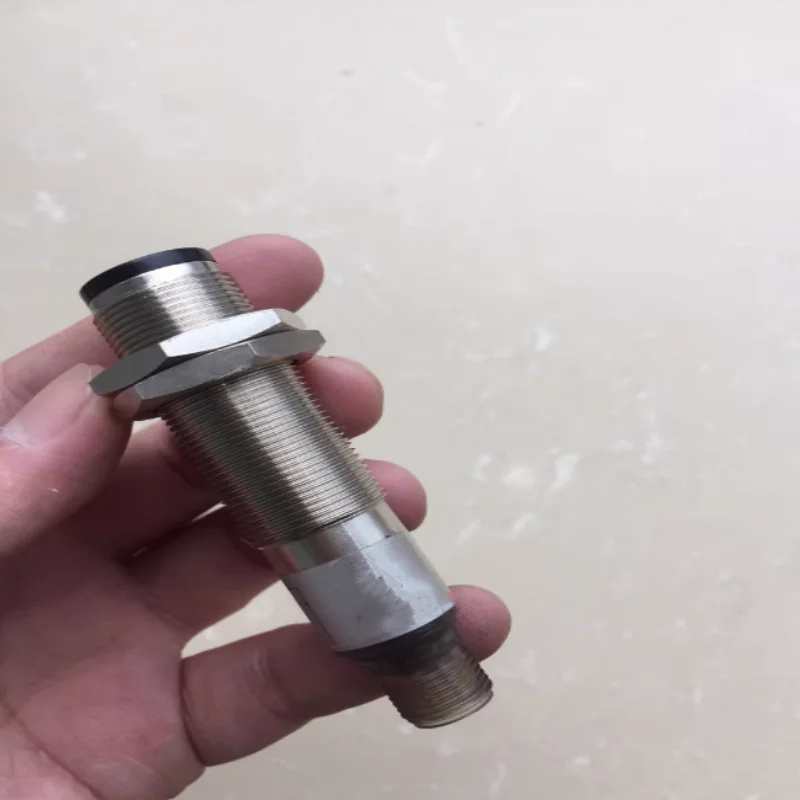 

Brand New Original Photoelectric Switch 6013407 VTE18-4P2240 6013263 VTE18-4P4240