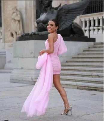 ANGELSBRIDEP Pink One Shoulder Evening Dress Prom Party Dress Short Puffy Sleeves Pleat Organza Formal Gowns Above Knee Zipper