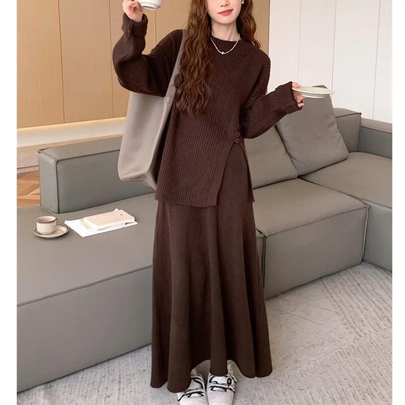 Irregular round neck pullover sweater with design sense, women's set, autumn and winter knitted skirt, casual two-piece setdress