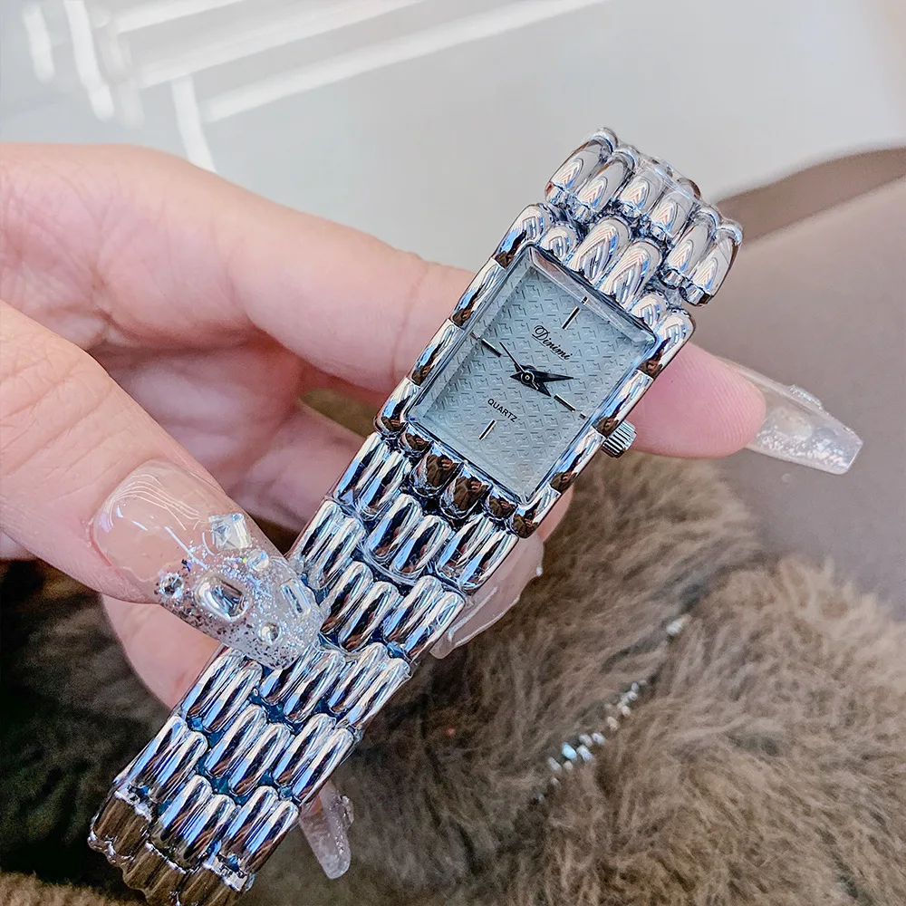 Retro European Style Steel Strap High-End Watch, Simple Bracelet Design, Quartz Watch For Women, New High-Quality Luxury Watch