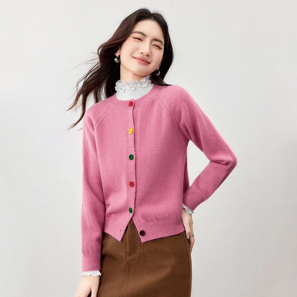 

SENTUBILA женский свитер, повседневный кардиган ярких пуговиц, эластичный кардиган, осень 2022, элегантные вязаные джемперы с круглым вырезом W53HB2273