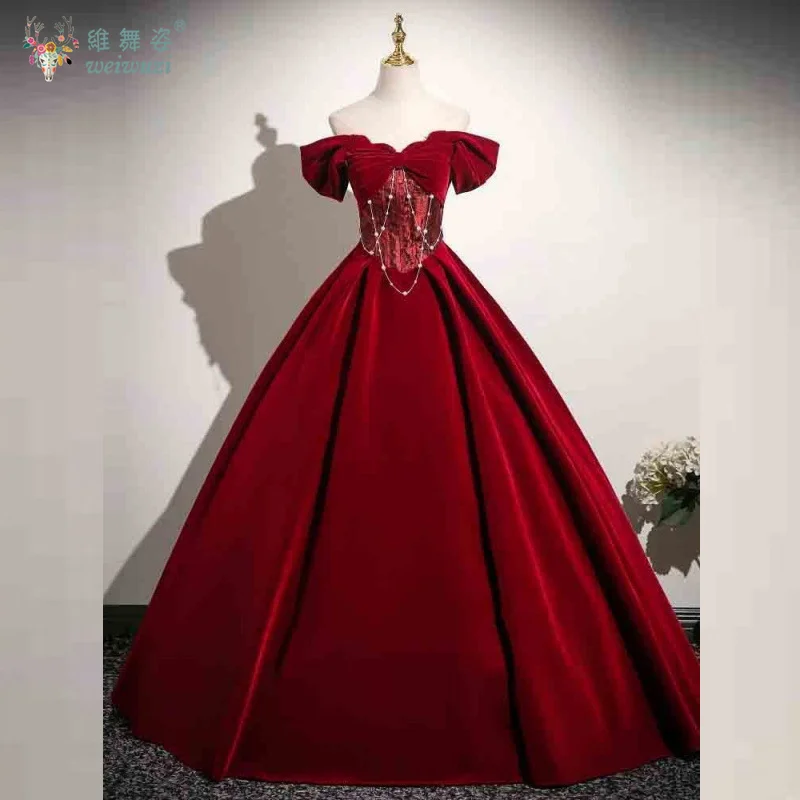 

Elegant New Korean Women Velvet Simple Bow One Word Neck Shoulder Evening Dress Sexy Backless A-line Quinceanera Wedding Dress