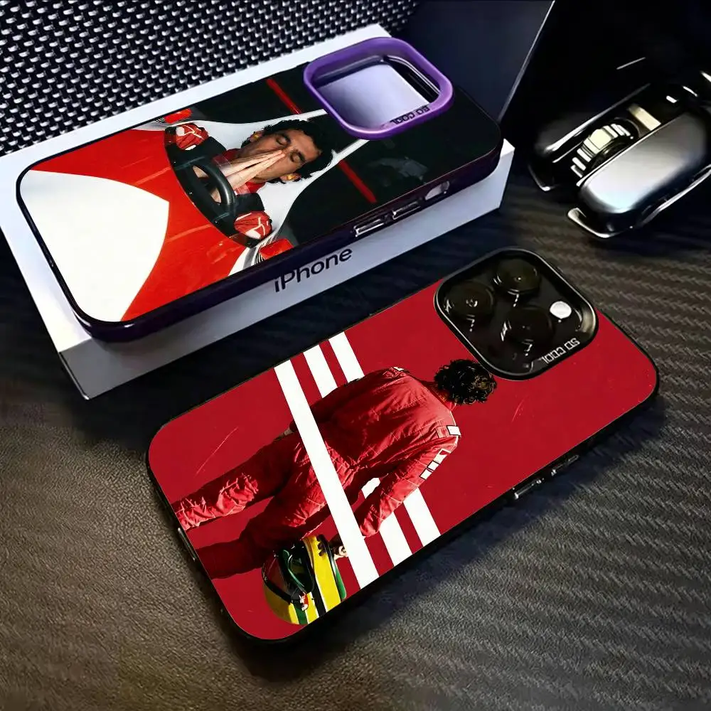 capa-de-celular-ayrton-senna-para-iphone-17-16-15-14-13-12-11-plus-pro-max-xs-colorida-prata-e-preta
