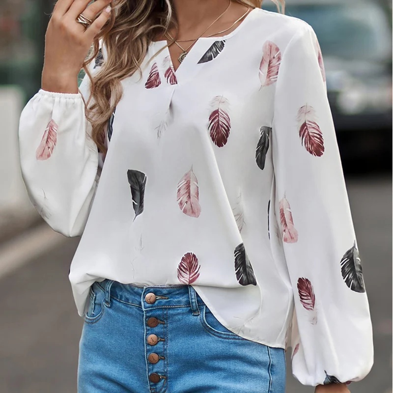 Chemisiers pour femmes Vintage plume imprimé col en v T-Shirt à manches longues coupe ample Blouse hauts Boho Chic femme mode chemises décontractées