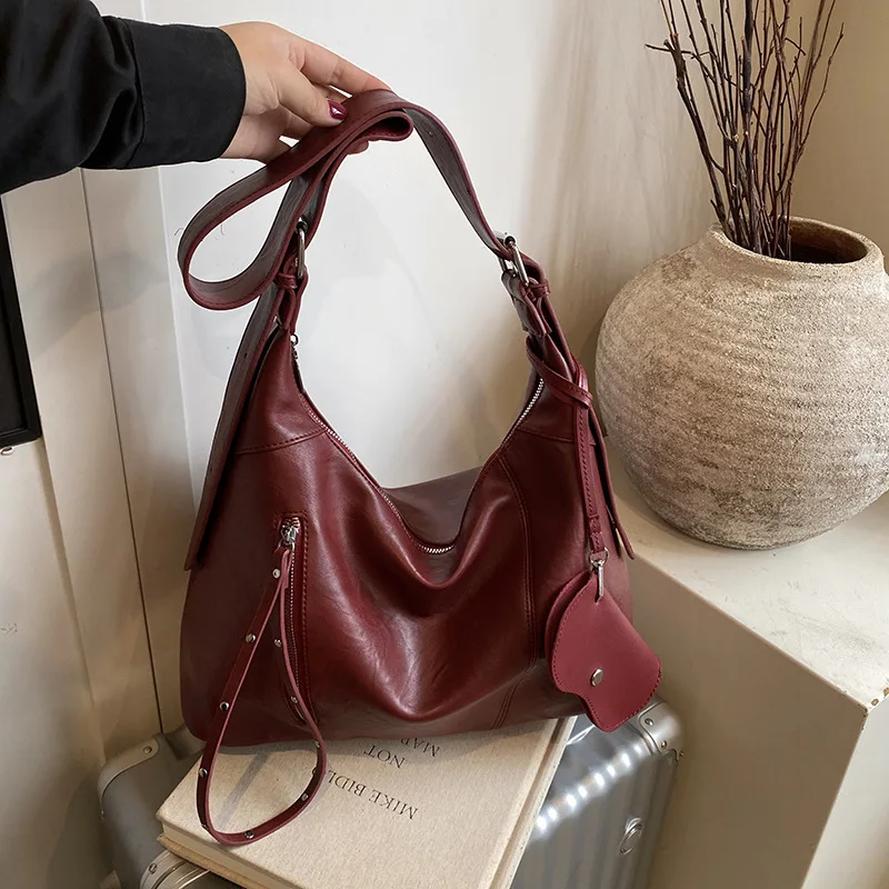 

Женская сумка через плечо в стиле ретро большой вместимости. Модная и универсальная сумка через плечо для женщин. Дизайнерские сумки Сумка 가방.