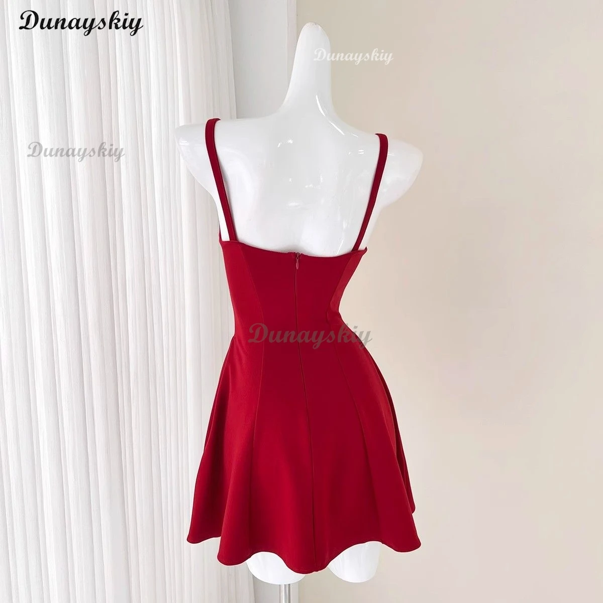 ميتا تأثيري لعبة MiSide مجنون زي شعر مستعار الدعامة الطفولة النساء الابتدائية Yandere الزي هالوين زاحف ميتا حفلة كون وتتسابق