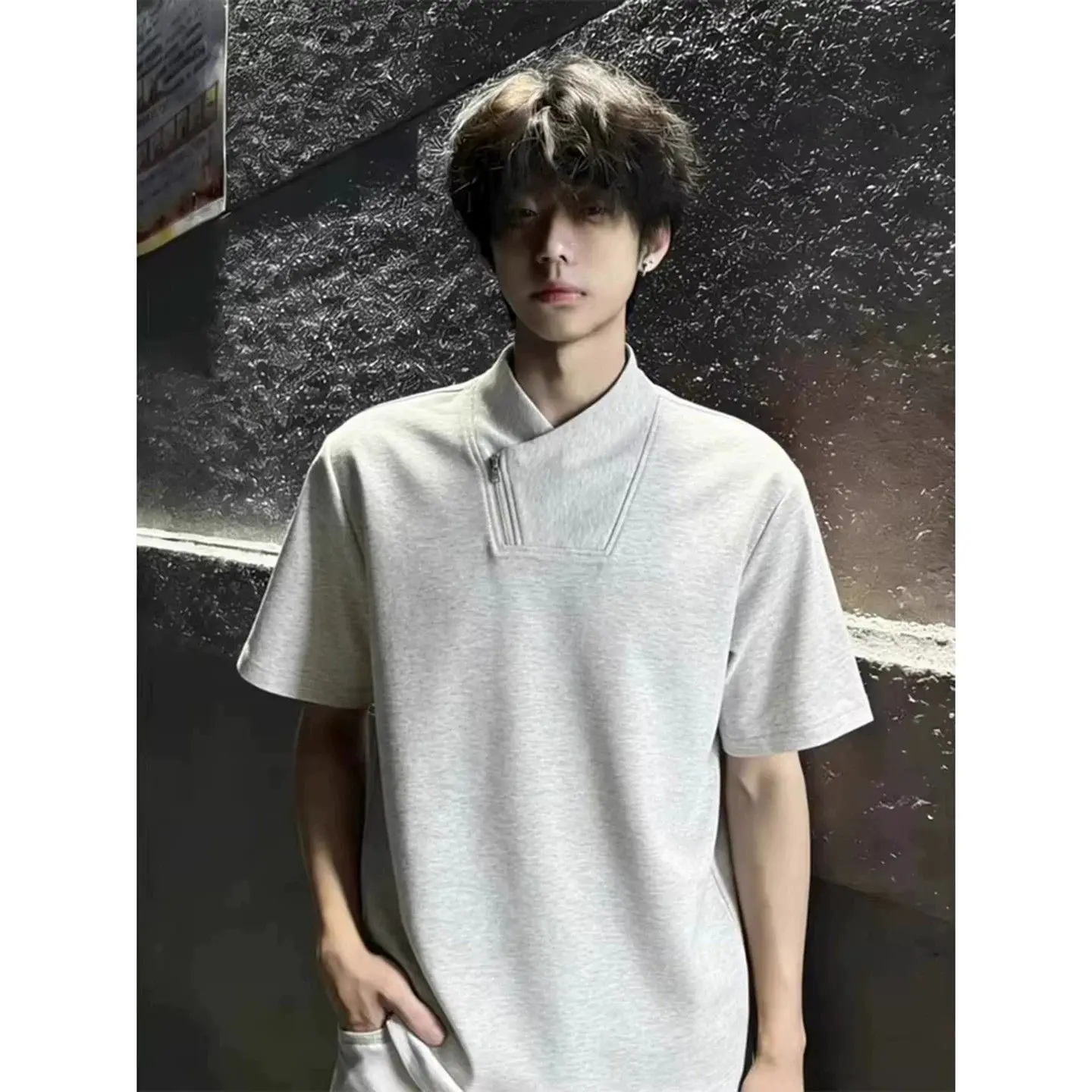 Men Diagonal Zip Stand Collar T Shirt Summer Boxy Fit Short Sleeve Male Niche Design Streetwear Cool Guy Plain Half Sleeve Tees