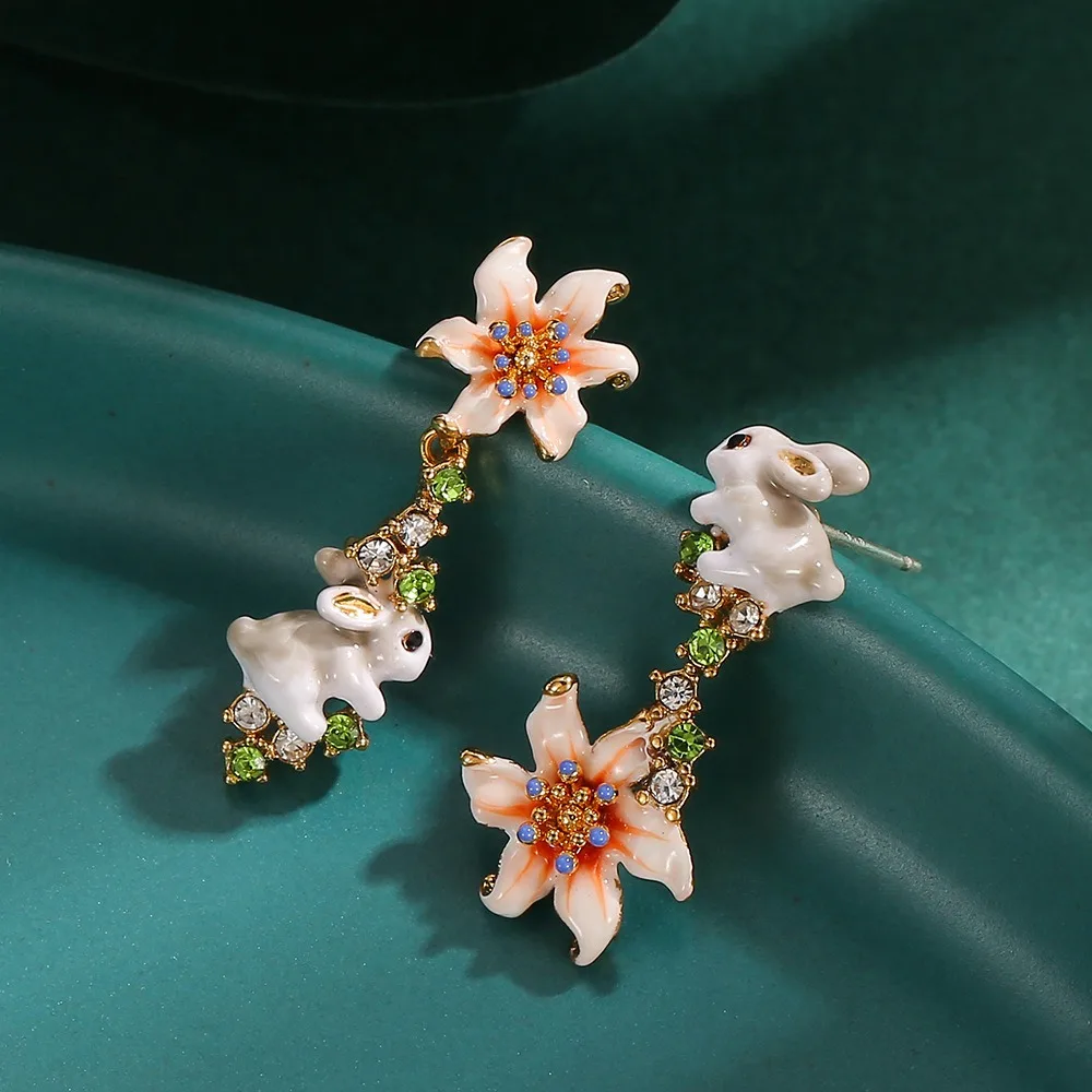 

New Enamel Glazed Narcissus Rabbit Asymmetrical Tassel Earrings - High-end Luxury Women's Jewelry for Everyday Wear