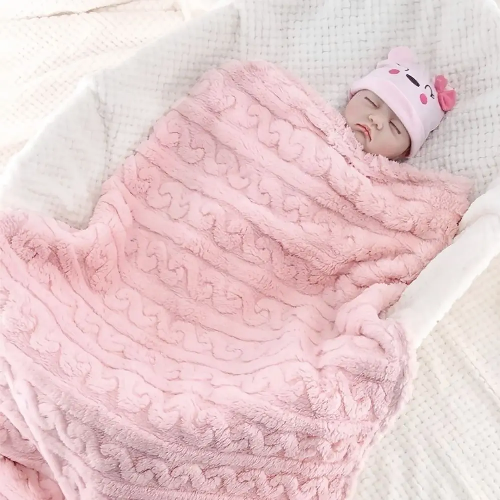 

High Quality Autumn Winter Baby Blanket Solid Color Flannel Quilt Comfortable Soft Newborn Swaddle Wrap