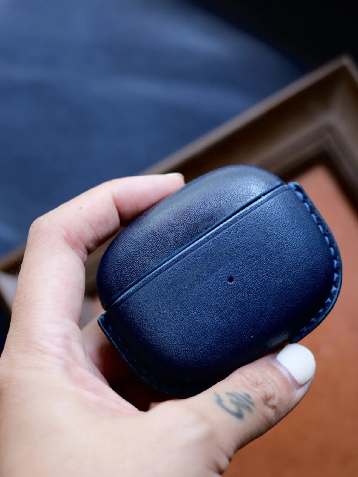 B&W pi8 pi6 earphone Handmade Genuine leather protective case free alphanumeric printing