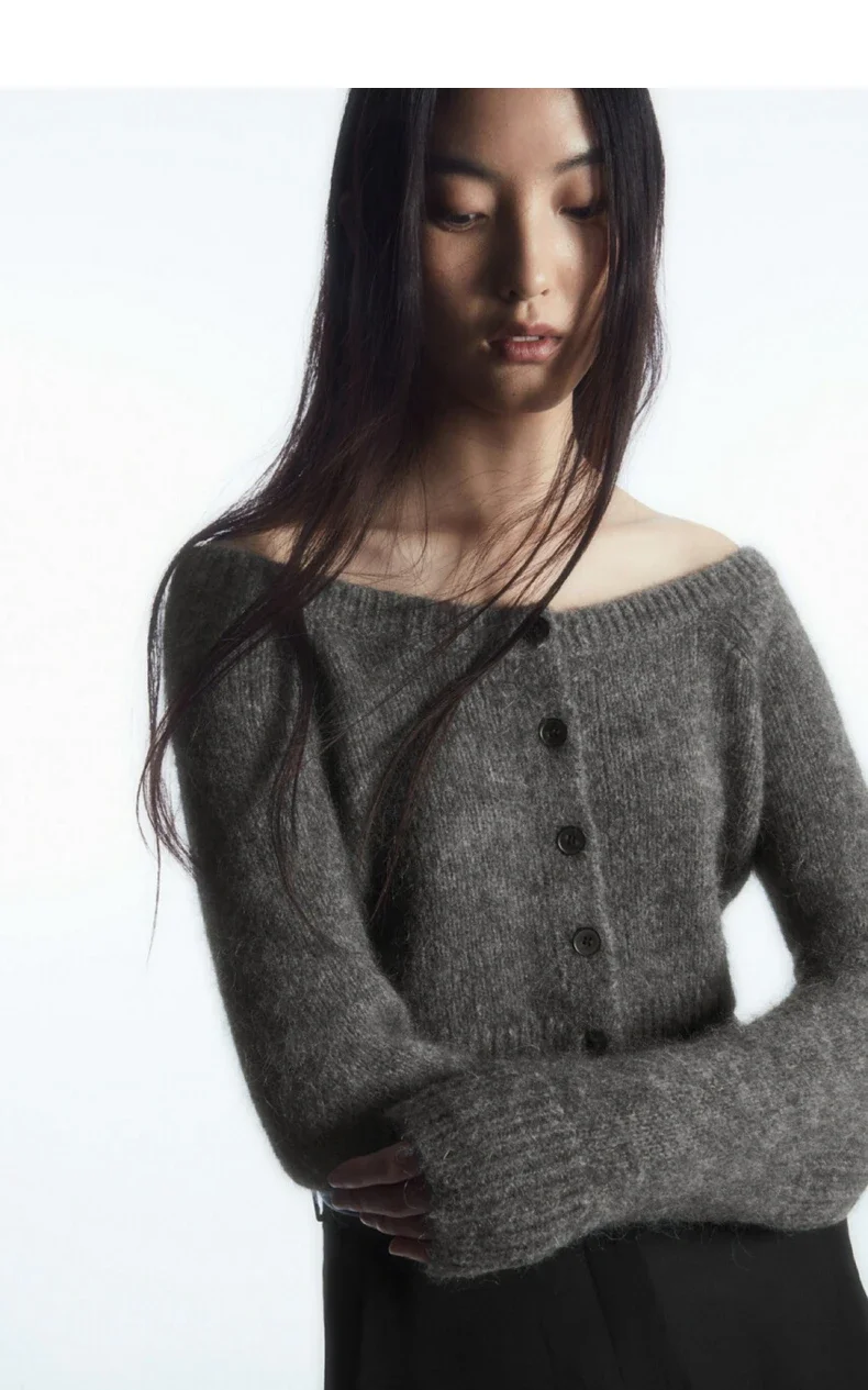 

XIMIAN APPAREL 2026 YAZHIMEI cosmod spring new style of Standard cut short wide neck wool-blend cardigan
