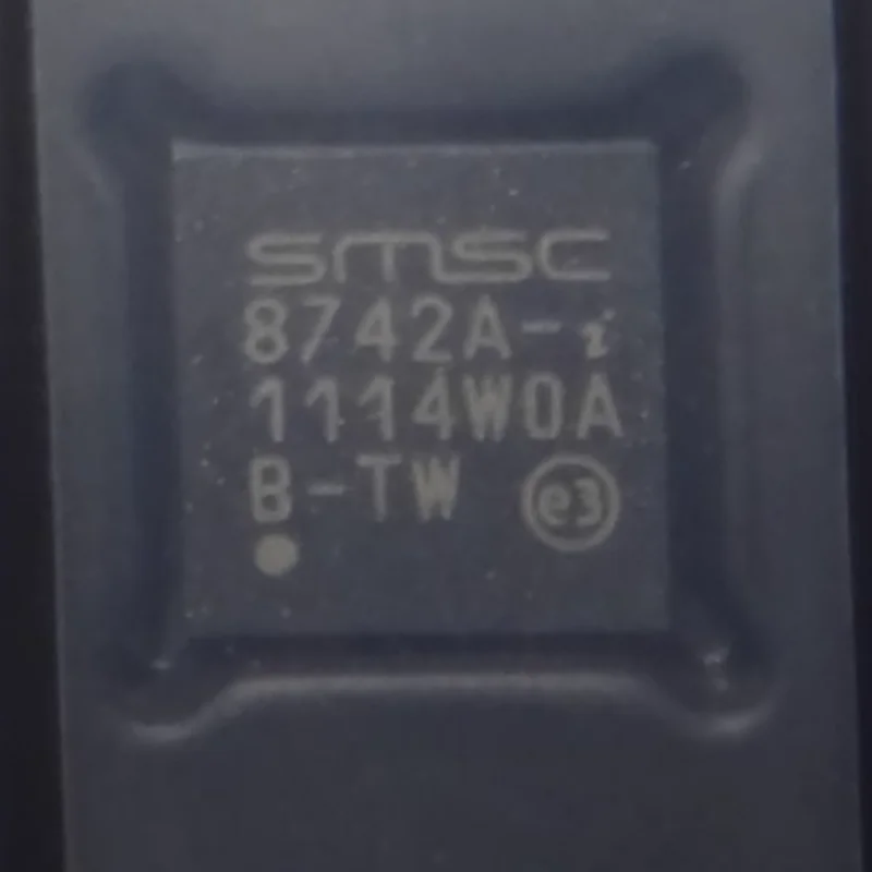 LAN8742AI-CZ 8742A-I QFN24 Новый оригинальный сток