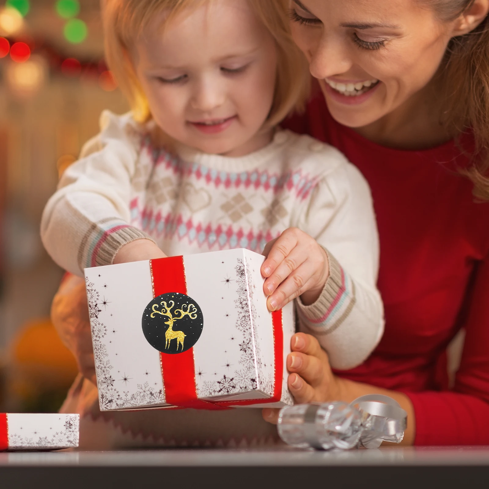 

1 Roll Christmas Gift Sealing Stickers Hand-Made Box Seal Sticker Decorative Decals Xmas Gift Box Stickers Party Sealing Labels