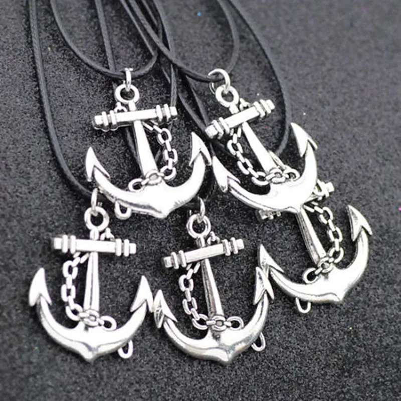 10 Stück Vintage Anker Anhänger Halsketten Modeschmuck für Männer und Frauen Sailor Style Geschenk