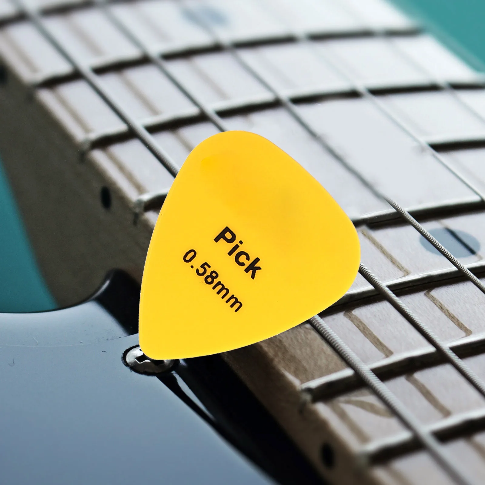 

50pcs Guitar Picks Variety Pack Sturdy Lightweight For Acoustic Electric Bass Ukulele Thumb Pick Protective Playing Accessories