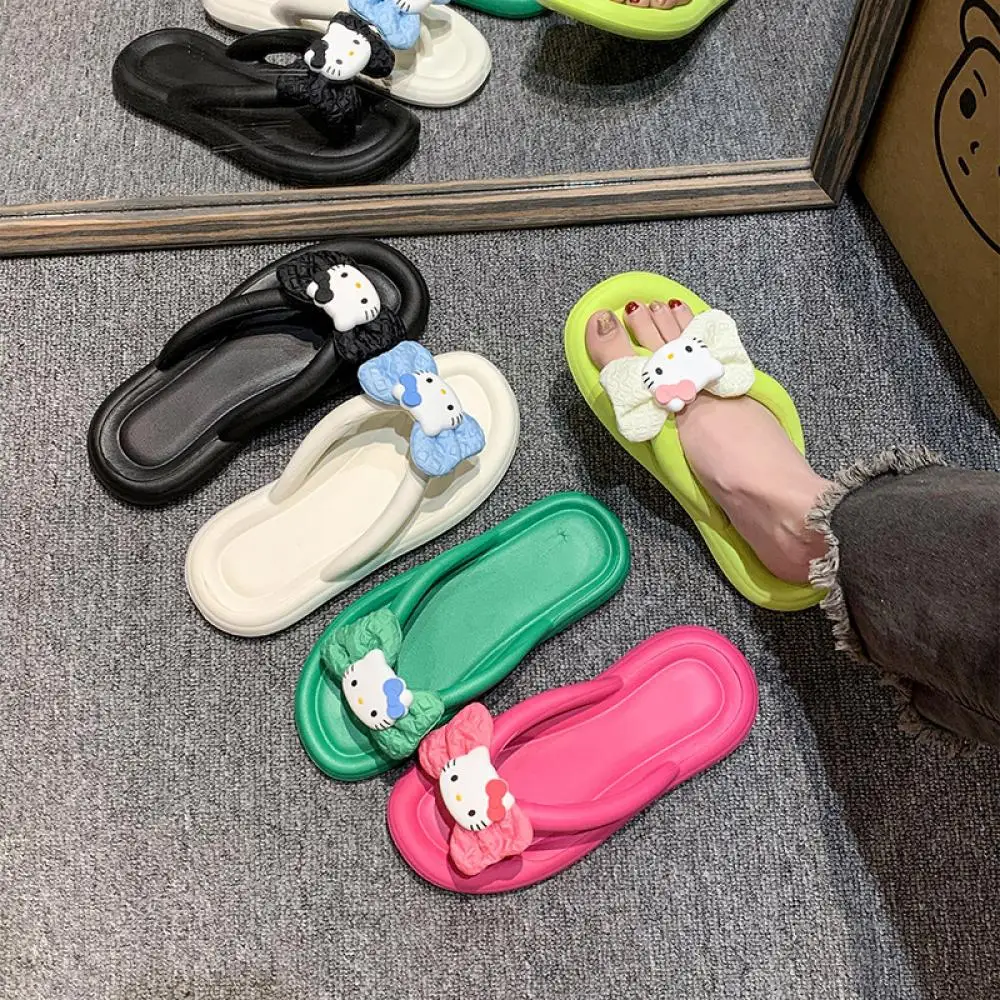 

Y2K Hello Kitty Summer Slippers for Women Sanrio Anime Kawaii Beach Slippers Flip Flops Eva Anti-Slip Home Bathroom Slippers