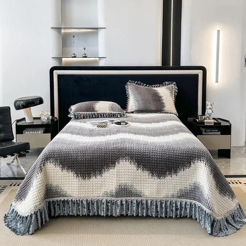 

New style jacquard flannel Bedspread on the Bed cove for winter Mattress topper Ruffle Plaid Bedspreads for double sheet